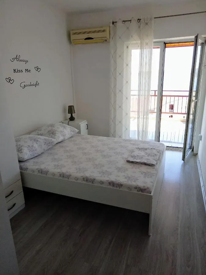 Apartments Flora Crikvenica